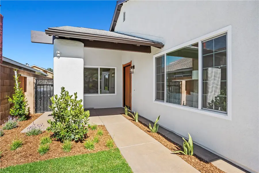 3209 Diamond, Santa Ana, CA 92704 - #3