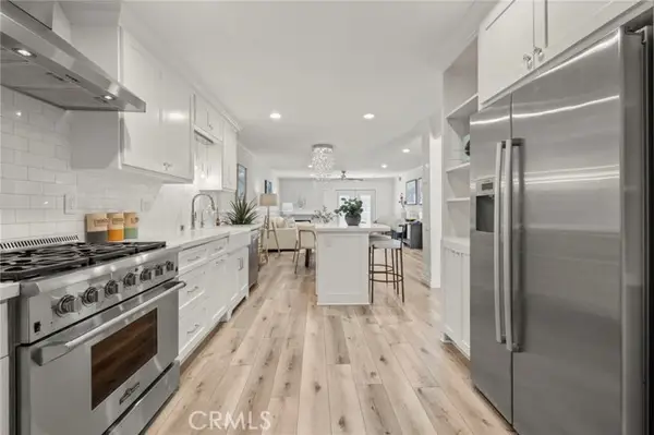 2332 Vista Huerta, Newport Beach, CA 92660