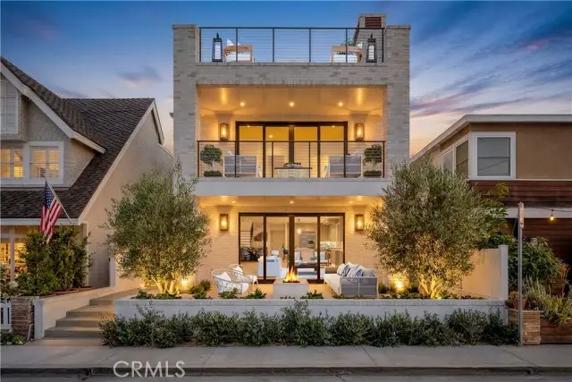 225 Diamond, Newport Beach, CA 92662 - #1