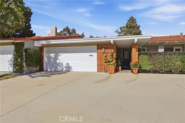 438 Vista Parada, Newport Beach, CA 92660
