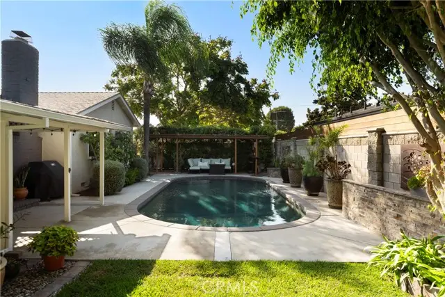 360 Villanova Road, Costa Mesa, CA 92626 - #2