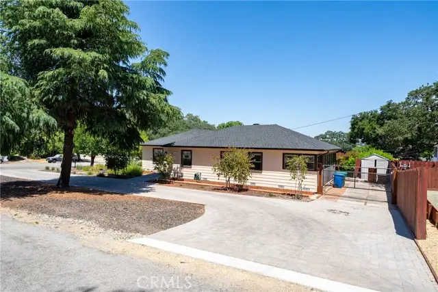 204 18th St, Paso Robles, CA 93446 - #2