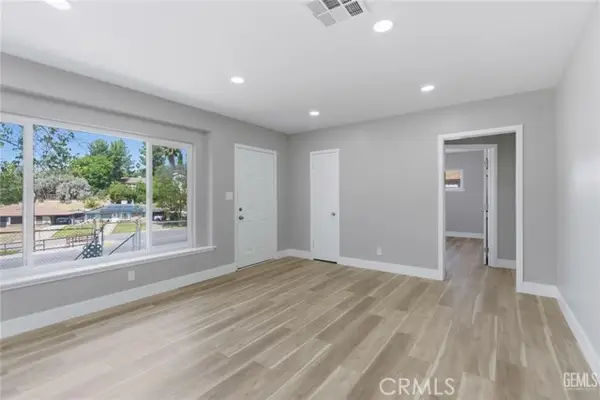 3017 River Boulevard, Bakersfield, CA 93305
