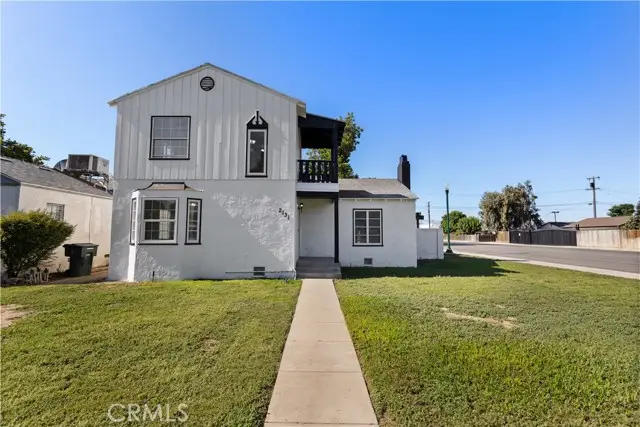 2131 1st, Bakersfield, CA 93304 - #3