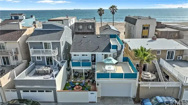 29 Surfside Avenue  #B, Surfside, CA 90743