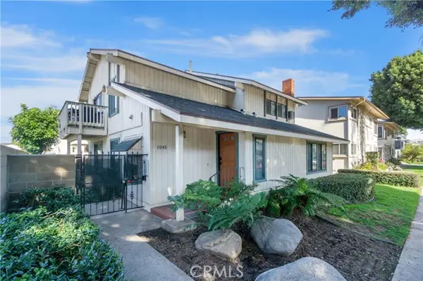 1045 3rd  #4, Long Beach, CA 90802