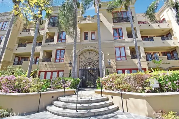 411 Oakhurst Drive  #102, Beverly Hills, CA 90210
