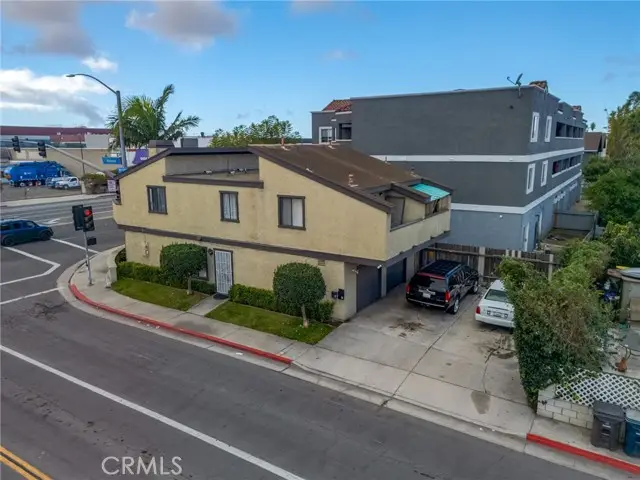 7611 Warner Avenue, Huntington Beach, CA 92647 - #2