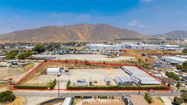 2725 Hall Avenue, Riverside, CA 92509 - #2