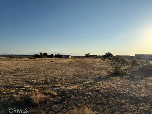 22449 Ottawa Road, Apple Valley, CA 92308 - #3