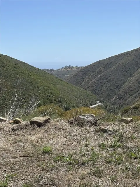 12110 Yellow Hill Road, Malibu, CA 90265