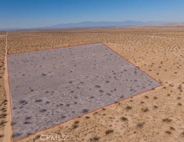 18 Bryman Road, Adelanto, CA 92301