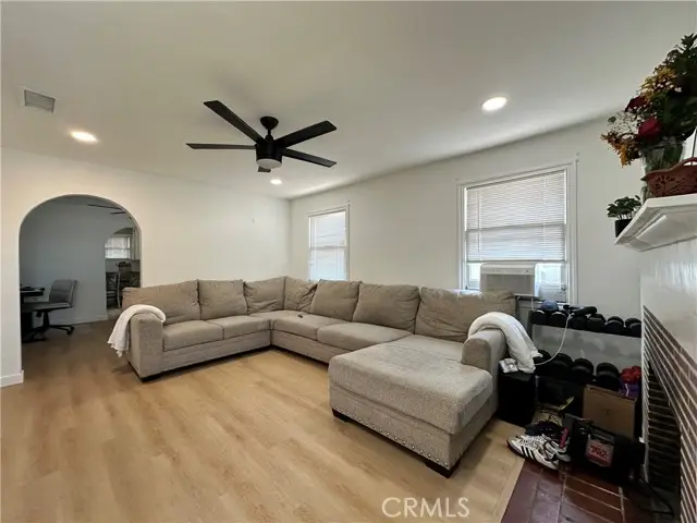 2240 Walnut Avenue, Signal Hill, CA 90755 - #3