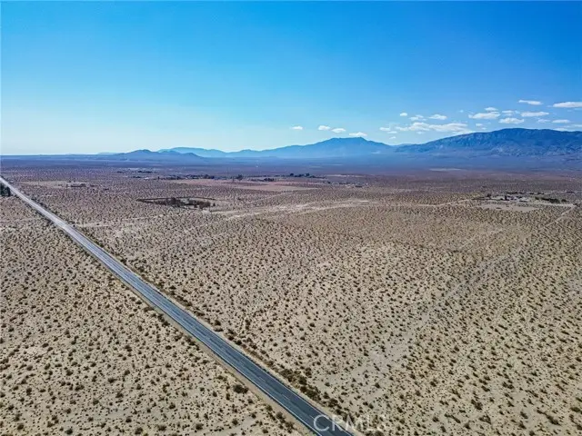 37898 Old Woman Springs Road, Lucerne Valley, CA 92356 - #3