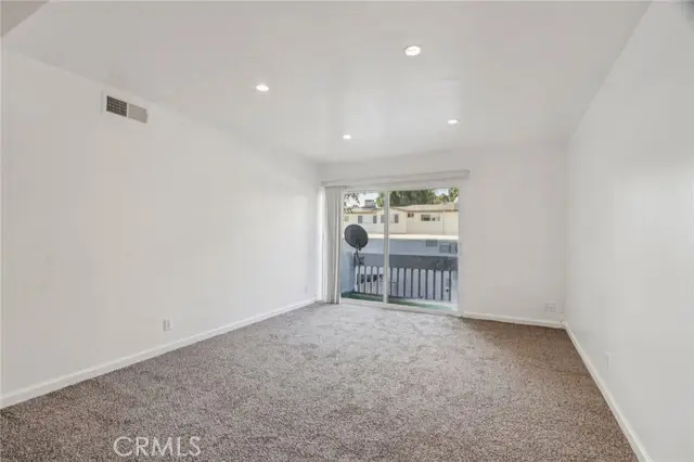 18620 Hatteras Street  #247, Tarzana, CA 91356 - Image #3