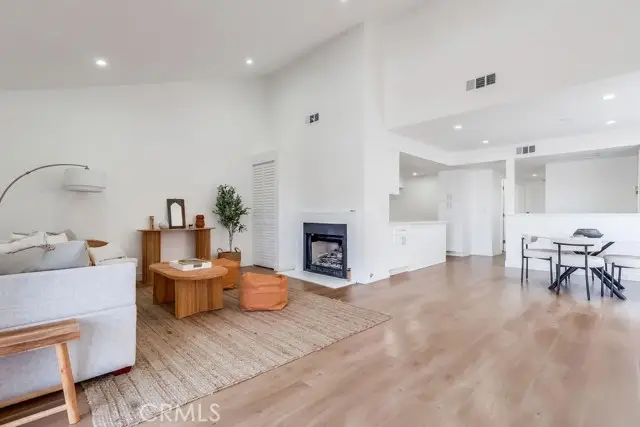 946 220th  #216, Torrance, CA 90502 - Image #1