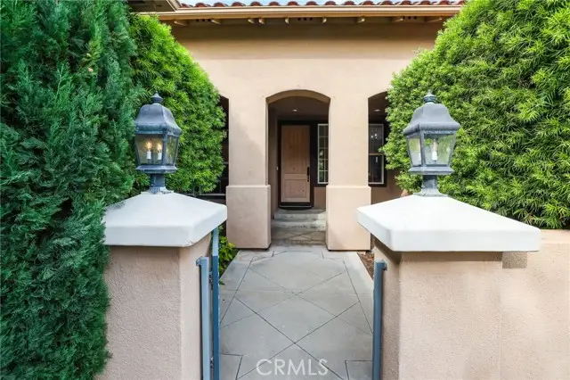 12215 Wyne Ct, Tustin, CA 92782 - Image #2