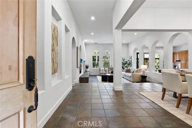 12215 Wyne Ct, Tustin, CA 92782 - Image #3