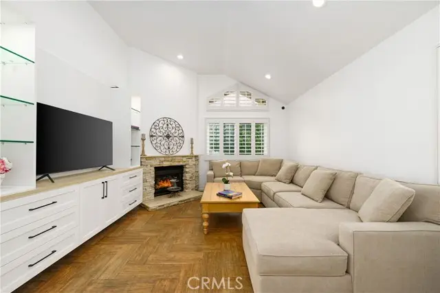 20 Wintermist, Irvine, CA 92614 - #2