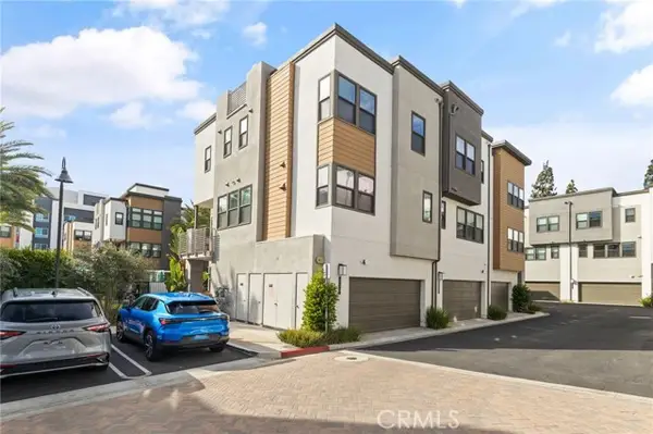 712 Grable Circle, Orange, CA 92868