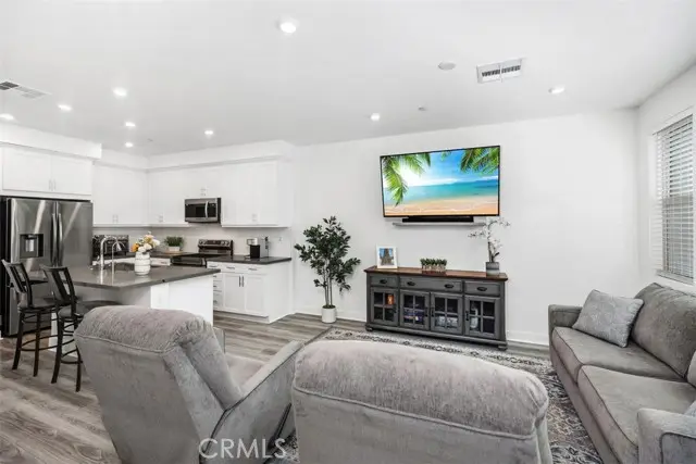 235 Hazel Drive, Ladera Ranch, CA 92694 - Image #3