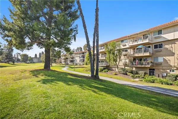2390 Via Mariposa W  #2C, Laguna Woods, CA 92637