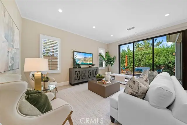 100 Viano, Irvine, CA 92602 - #1