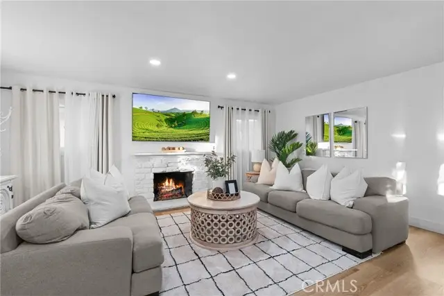 225 Feldner, Orange, CA 92868 - Image #2