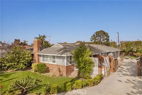 370 19th, Costa Mesa, CA 92627