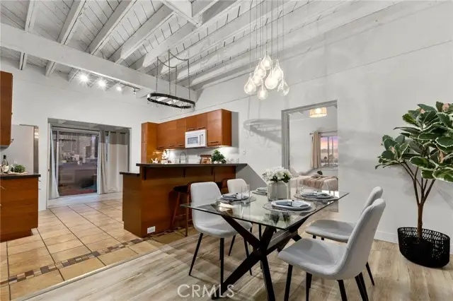 941 Hawthorn  #9, San Diego, CA 92101 - Image #2