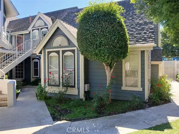 810 Baker  #112, Costa Mesa, CA 92626