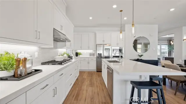 24507 Villa La Sombrilla, Valencia, CA 91354 - Image #3