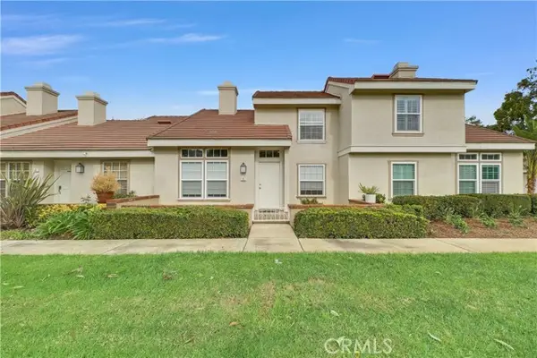 4 Wellesley, Irvine, CA 92612