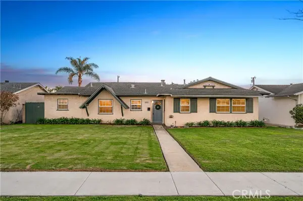 5082 Edinger, Huntington Beach, CA 92649