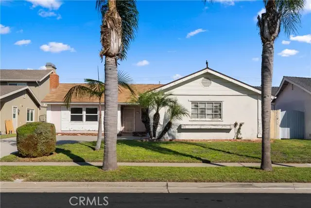 8342 Fontainbleau Way, Cypress, CA 90630 - #1