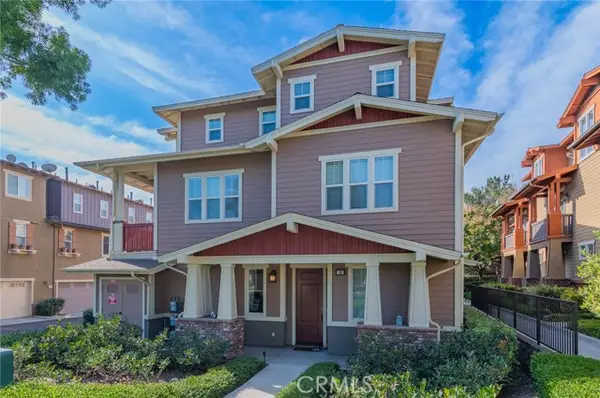 10 Flyers, Tustin, CA 92782