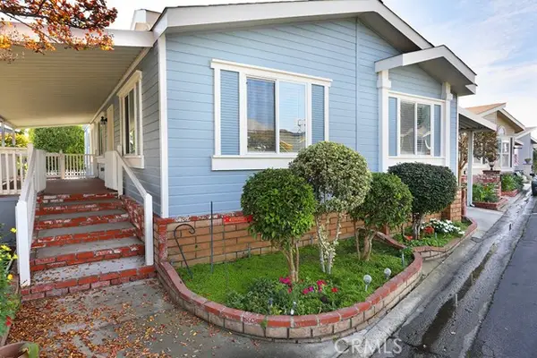 61 Saddleback Road, Tustin, CA 92780