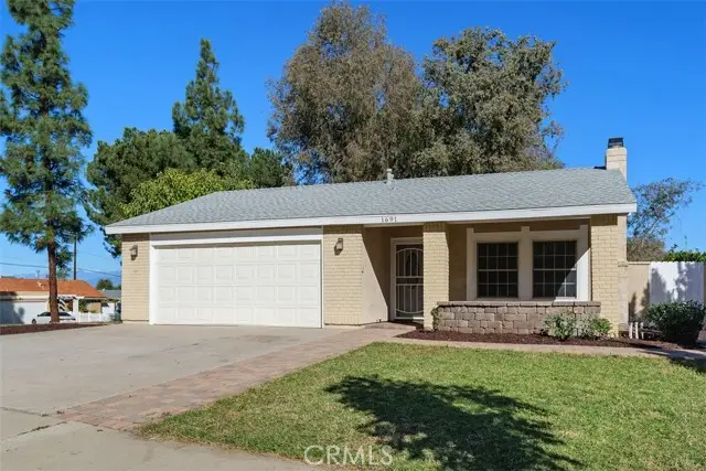 1691 Ontario Avenue, Corona, CA 92882 - Image #2