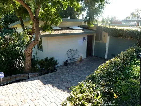 945 Park Ave, Laguna Beach, CA 92651