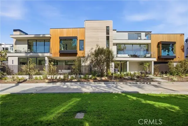 400 Heliotrope, Corona Del Mar, CA 92625 - #1