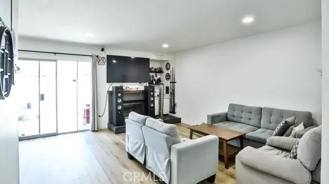 1078 Border Avenue, Corona, CA 92882 - Image #2