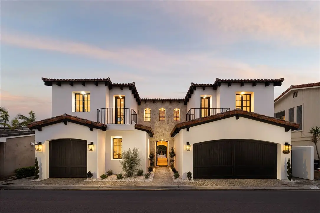 208 Via Palermo, Newport Beach, CA 92663 - #1