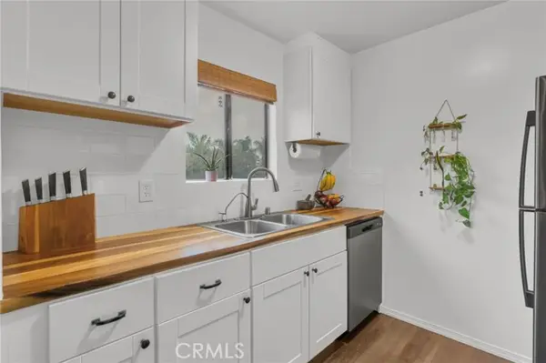 1506 4th  #206, Long Beach, CA 90802