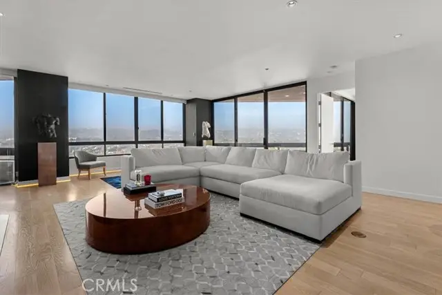 10430 Wilshire Boulevard  #1903, Los Angeles, CA 90024 - Image #2