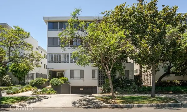 419 Oakhurst Drive  #102, Beverly Hills, CA 90210