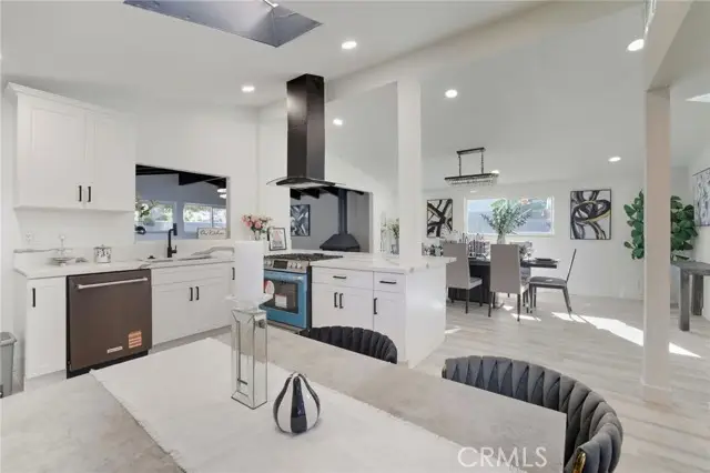 405 Clara, Santa Ana, CA 92703 - #2