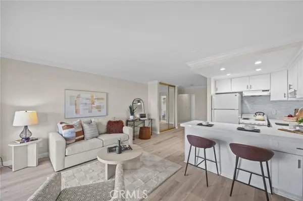 101 Scholz Plaza  #PH19, Newport Beach, CA 92663