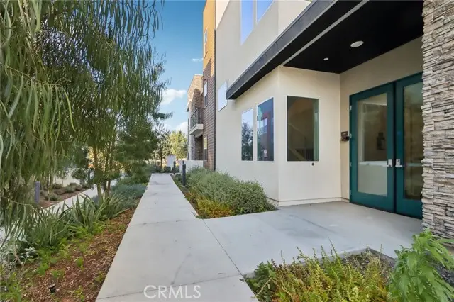 129 Baluster, Irvine, CA 92618 - Image #2