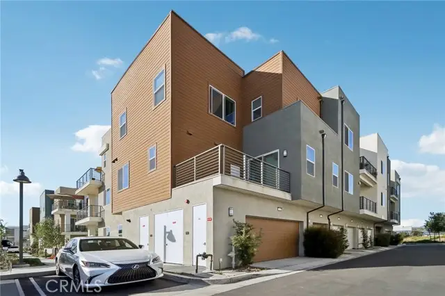 129 Baluster, Irvine, CA 92618 - Image #3