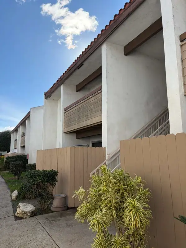 2511 Sunflower  #F11, Santa Ana, CA 92704